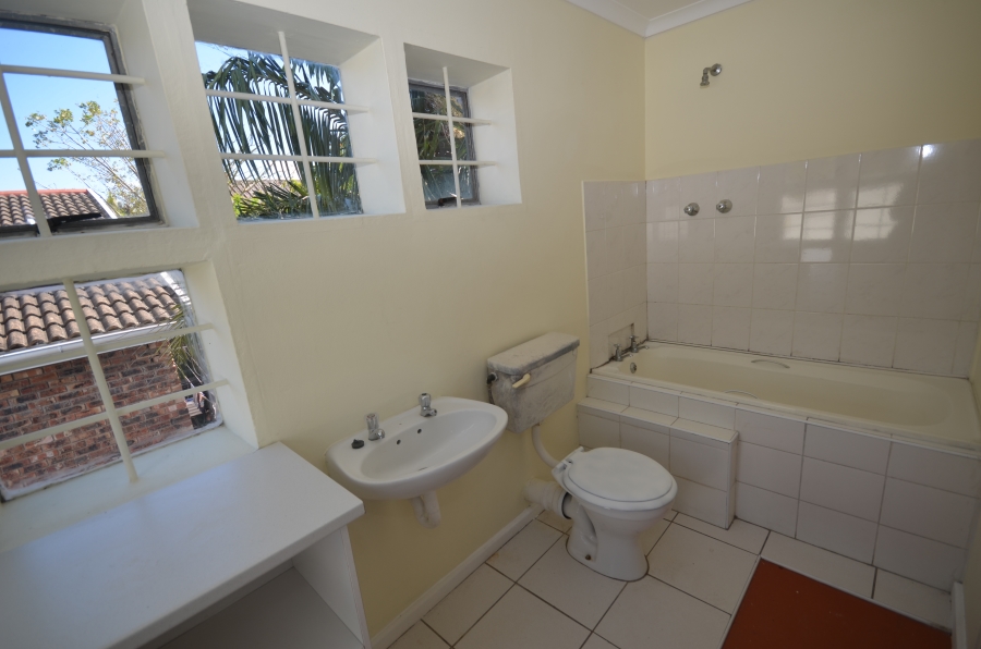 To Let 2 Bedroom Property for Rent in Cambridge West Eastern Cape